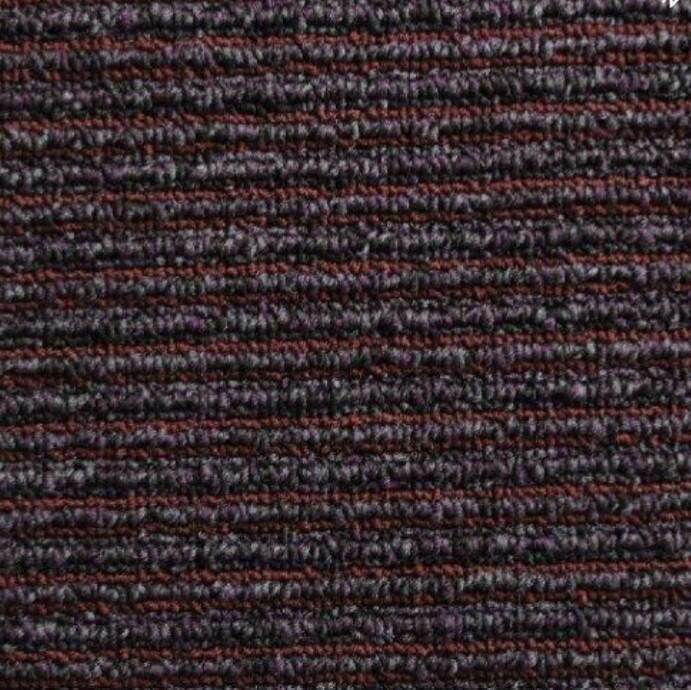 Interface Urban Retreat 203 / Bouclé / 50 cm x 50 cm / Violett