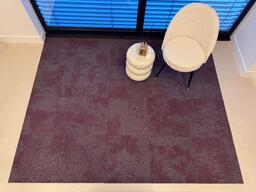 Interface Composure / Bouclé / 50 cm x 50 cm / Red, Braun