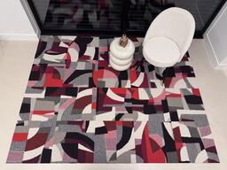 Interface Past Forward / Bouclé / 50 cm x 50 cm / Schwarz, Red, Grau, Beige